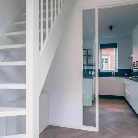 Sustainable Water With Sauna Villa