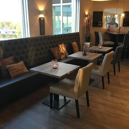 Sustainable Water With Sauna Villa *