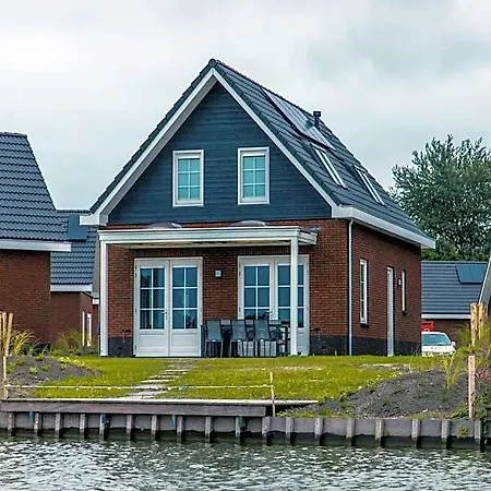 Vila Sustainable Water With Sauna