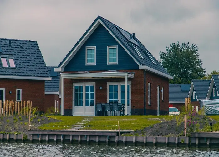 Sustainable Water With Sauna Villa Medemblik